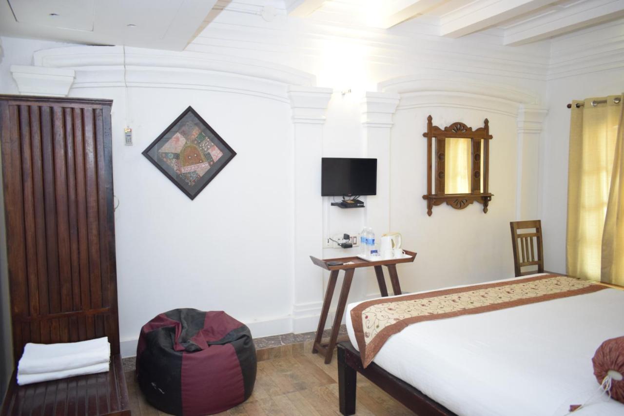 होटल Le Chateau 3*